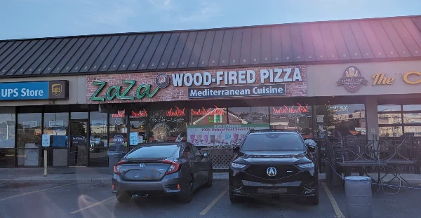 Exterior view of Zaza Wood Fired Pizza in Toledo, OH.